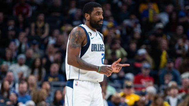 迫使其转向 迫使其转向